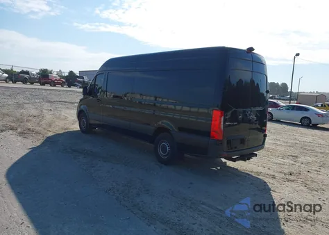 2022 Mercedes-Benz Sprinter 2500 z USA, uszkodzony, nr VIN W1Y4ECHY2NT110239